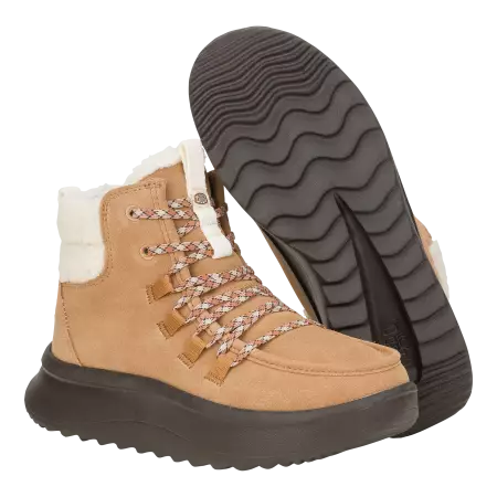 Wendy Peak Apres Suede Cozy 