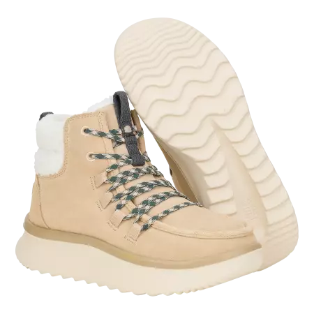 Wendy Peak Apres Suede Cozy 