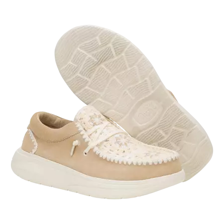 Wendy COMF Suede Crochet